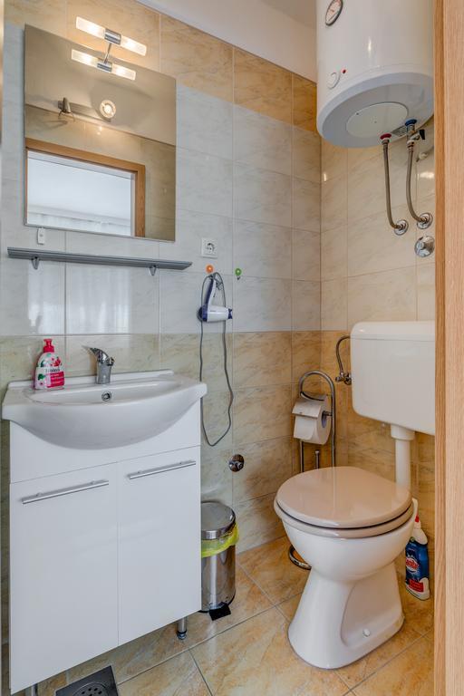 Rooms Alijev สปลิท ภายนอก รูปภาพ