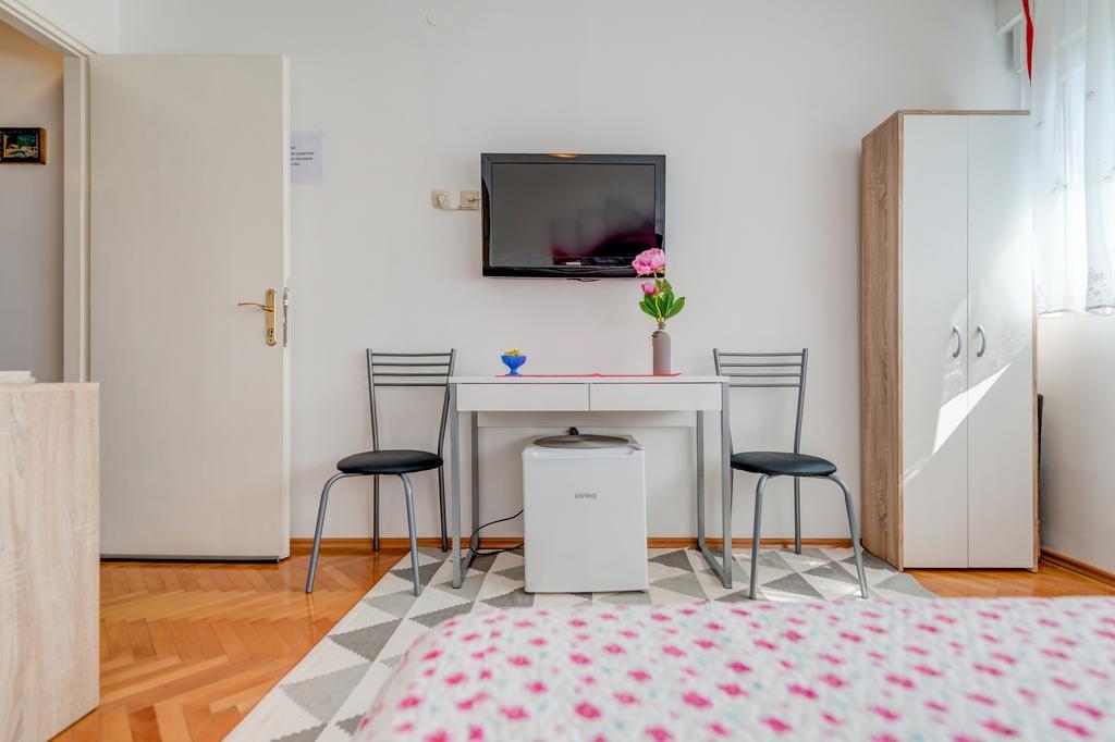 Rooms Alijev สปลิท ภายนอก รูปภาพ